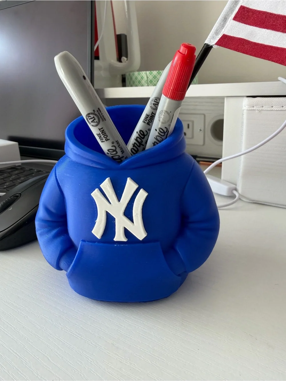 Pencil and pen organizer “Hoodie” (New York Yankees Sweatshirt)